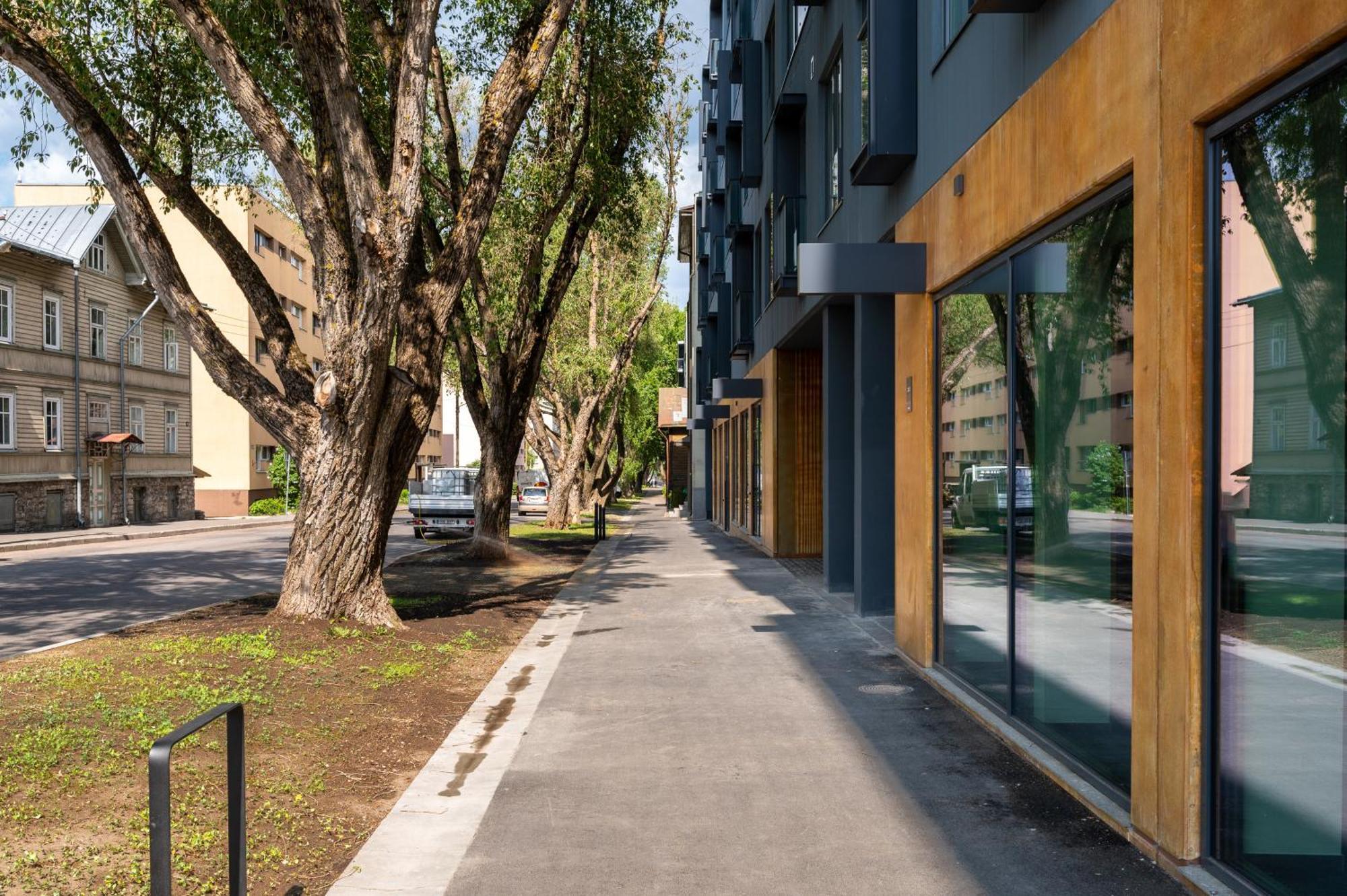 Brand New 2bdroom Free Parking *